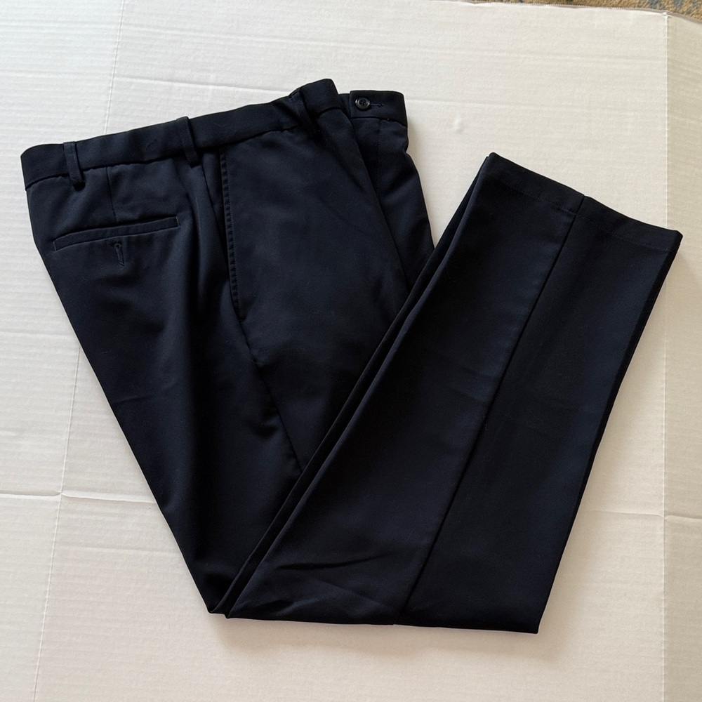 Classic Haggar Black Flat Front Men's Dress Pants - Size 34x32